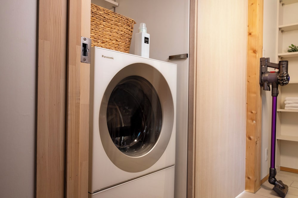 Villa B (北欧カジュアルスタイル) 一棟貸切りプライベート庭付き 禁煙 バスルーム3 | ヴィラメッサ軽井沢