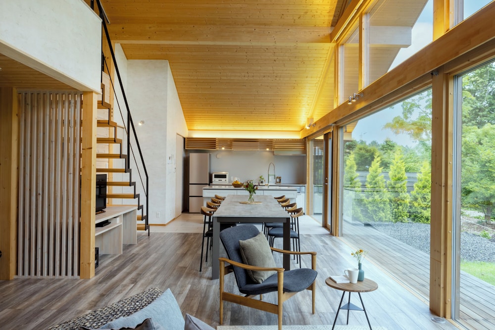 Villa B (北欧カジュアルスタイル) 一棟貸切りプライベート庭付き 禁煙 客室2 | ヴィラメッサ軽井沢