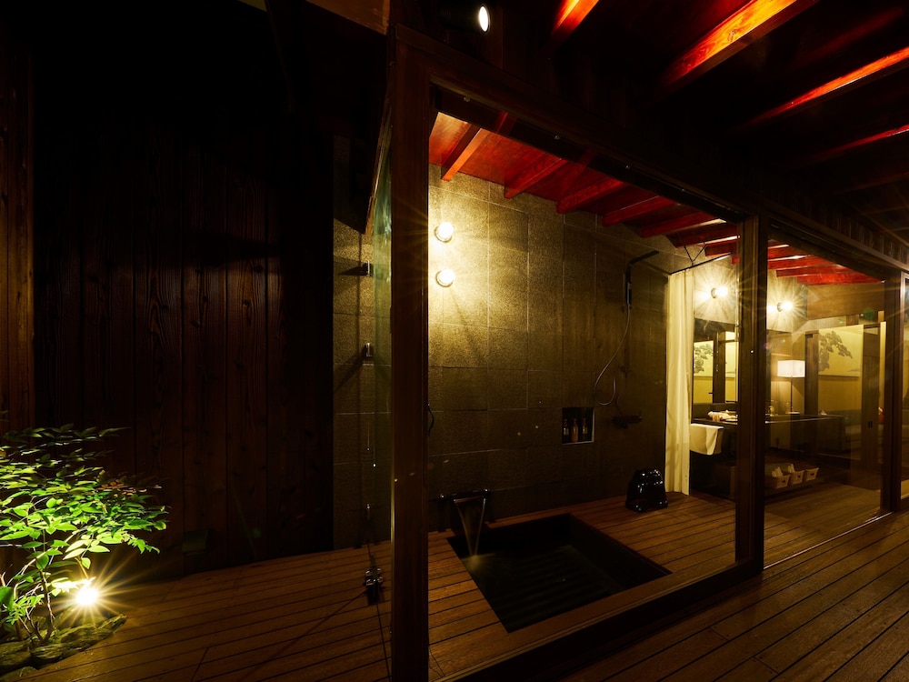 一棟貸し 1-6名用 バスルーム1 | 鈴 プレミアム 町家 京都二条城北