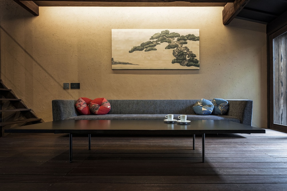 一棟貸し 1-6名用 客室19 | 鈴 プレミアム 町家 京都二条城北