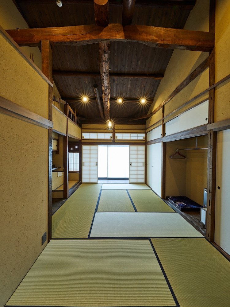 一棟貸し 1-6名用 客室9 | 鈴 プレミアム 町家 京都二条城北