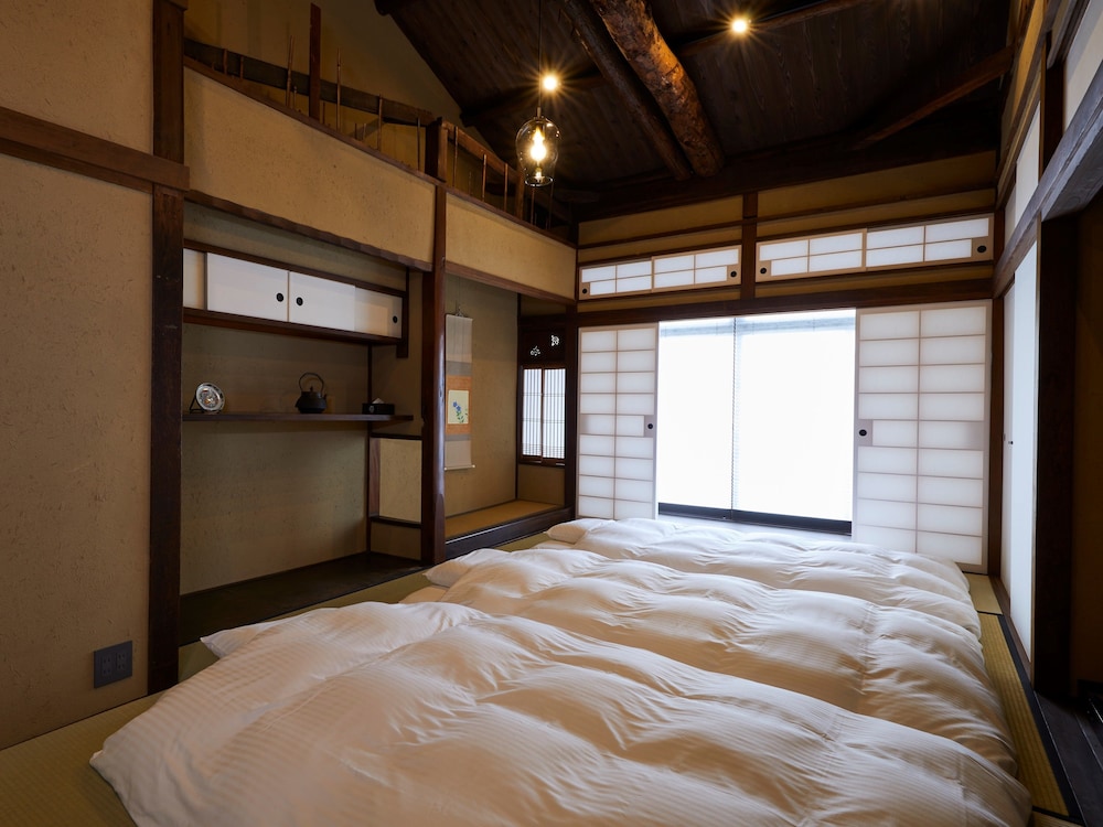 一棟貸し 1-6名用 客室16 | 鈴 プレミアム 町家 京都二条城北