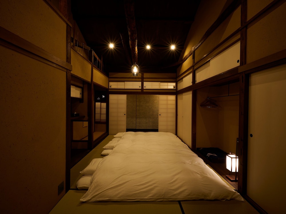 一棟貸し 1-6名用 客室13 | 鈴 プレミアム 町家 京都二条城北