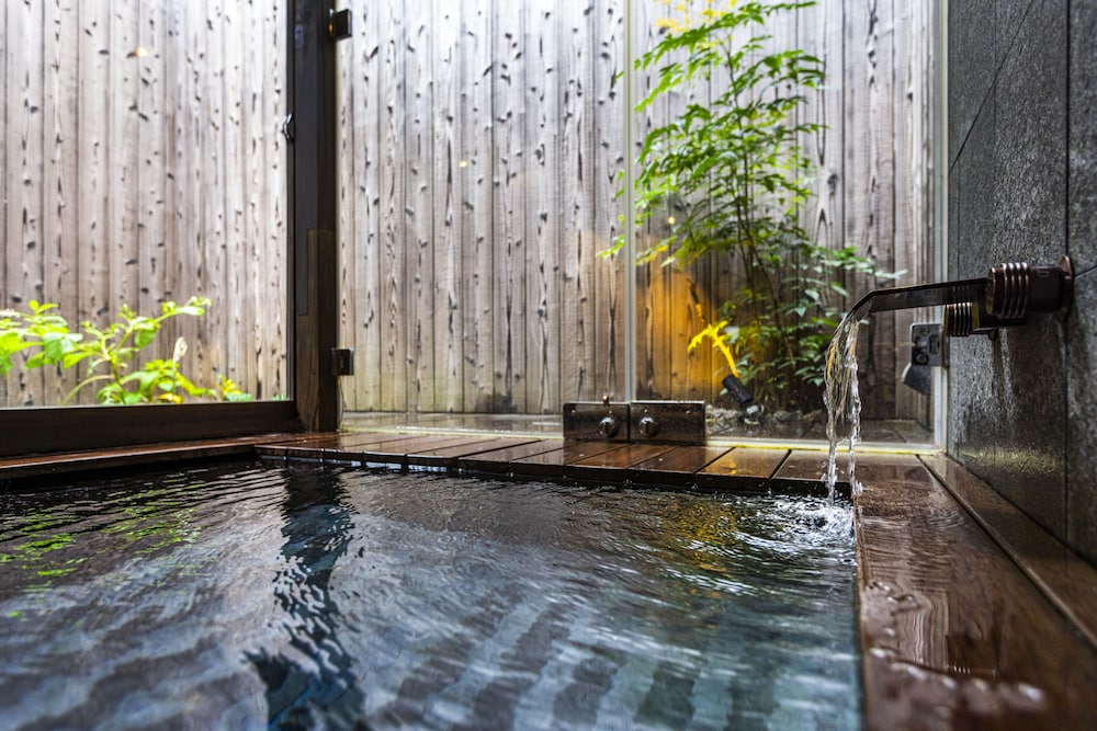 一棟貸し 1-6名用 バスルーム5 | 鈴 プレミアム 町家 京都二条城北