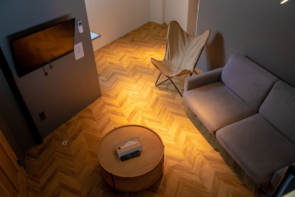 デラックス スタジオ リビング エリア1 | HOTEL ORIGO HAKATA - Gion -