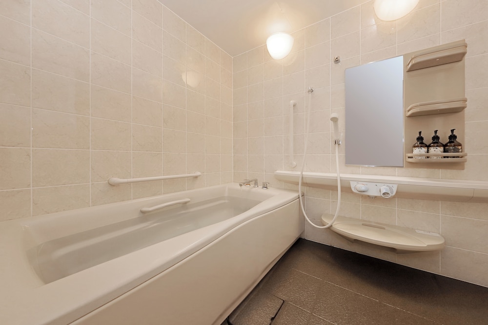 [ジュニアスイート]次の間付和モダンツイン60平米 専用バスルーム バスルーム0 | おやど 森の音 - 大人限定