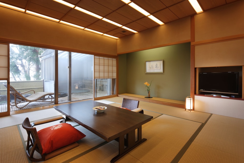 茶寮露天風呂付客室 客室1 | 日本の宿 古窯