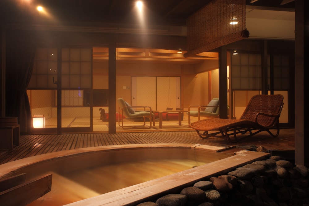 茶寮プレミアム 露天風呂付客室 客室1 | 日本の宿 古窯