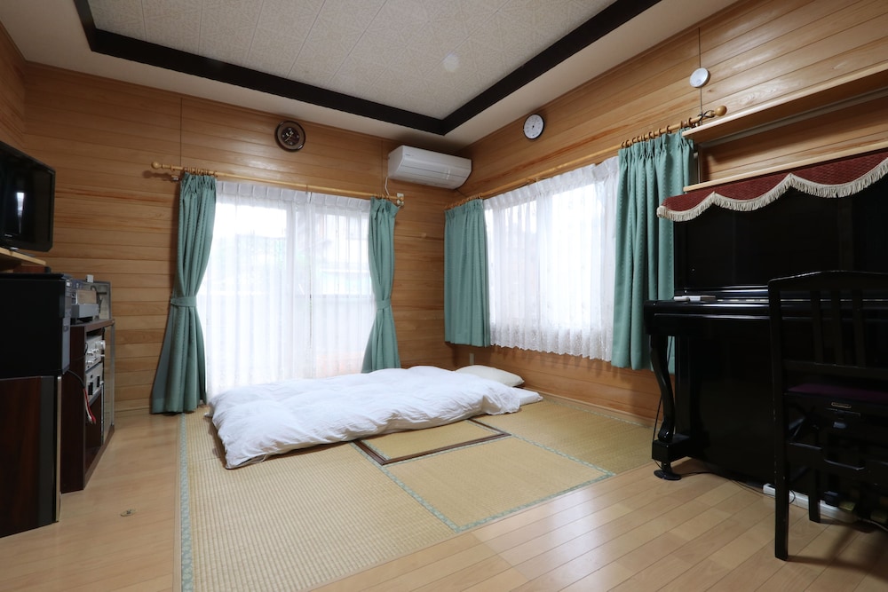 離れ (ファミリールーム) 禁煙 客室3 | ゲストハウス イロンゴ