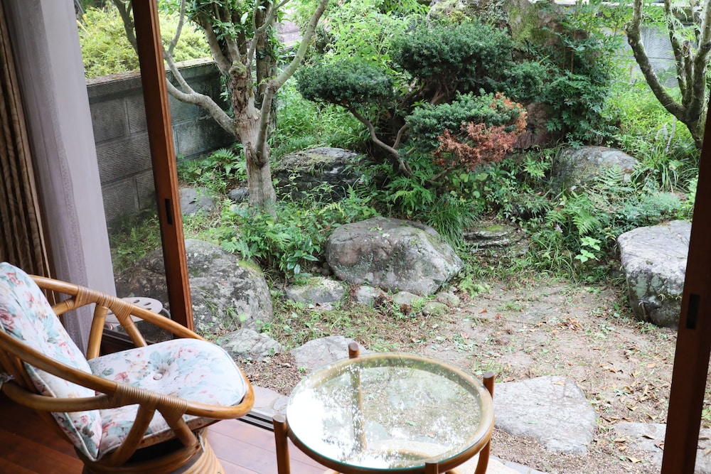 離れ (ファミリールーム) 禁煙 客室9 | ゲストハウス イロンゴ