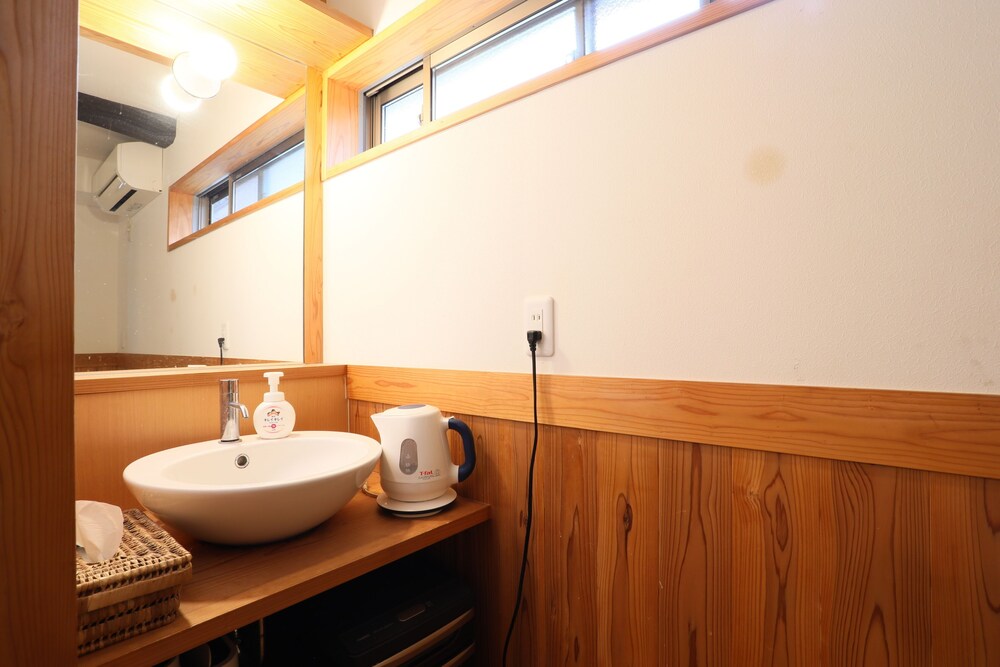 プライベートルーム 禁煙 客室5 | ゲストハウス イロンゴ