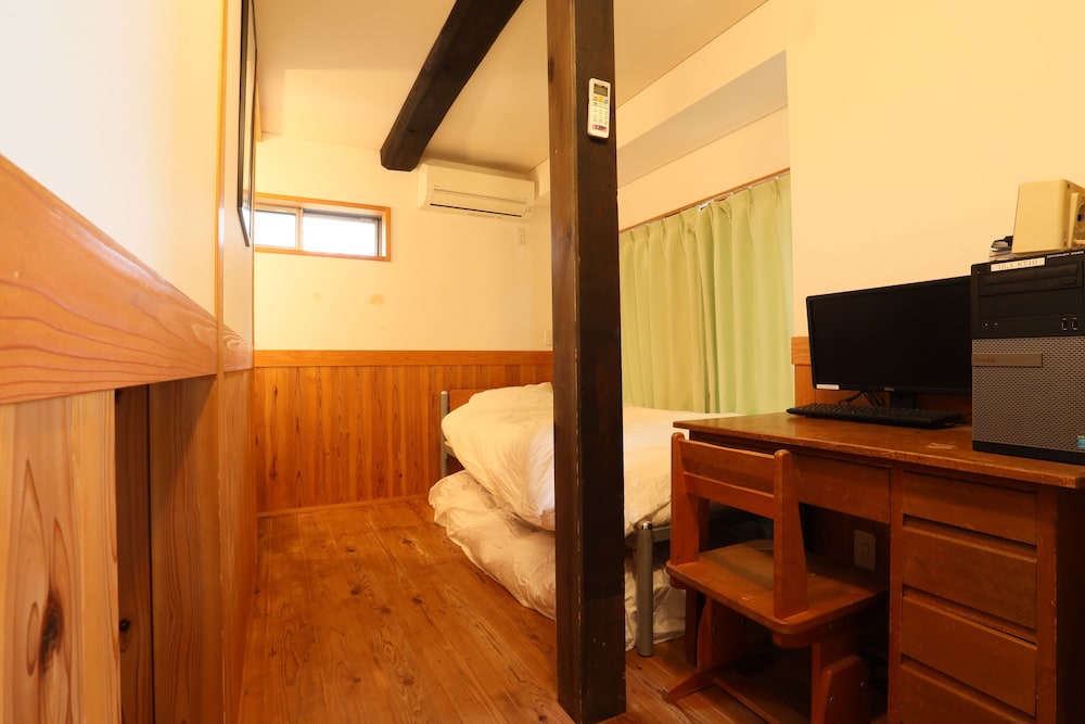 プライベートルーム 禁煙 客室4 | ゲストハウス イロンゴ