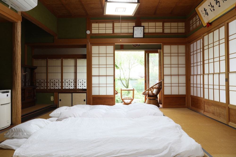 離れ (ファミリールーム) 禁煙 客室6 | ゲストハウス イロンゴ