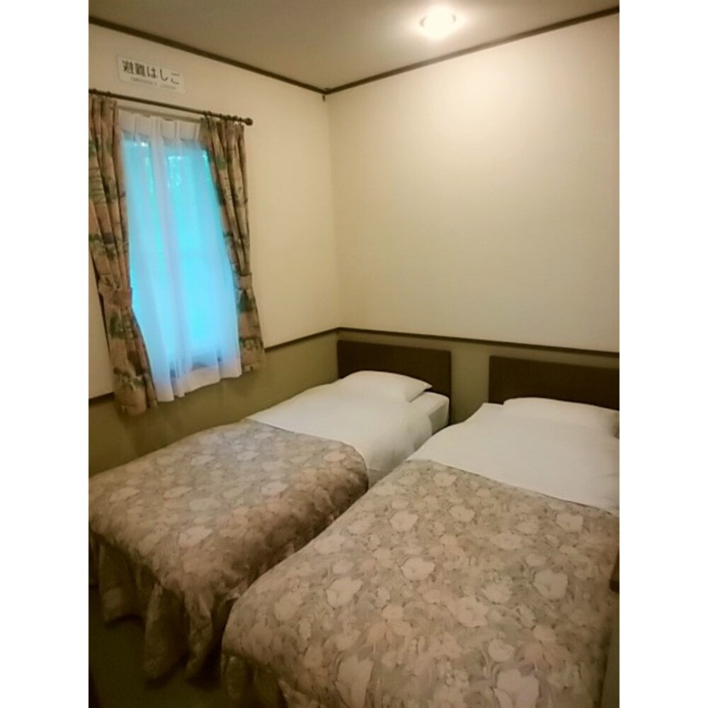 [畳間で寛ぎ洋間ベッドでぐっすり出来るお部屋] 和洋室ファミリールーム 5人部屋 206 客室2 | 四季の宿すばる