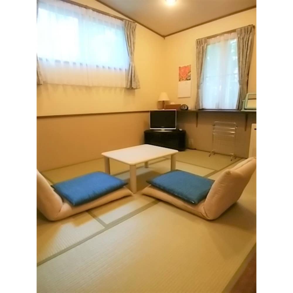 [畳間で寛ぎ洋間ベッドでぐっすり出来るお部屋] 和洋室ファミリールーム 5人部屋 206 客室1 | 四季の宿すばる