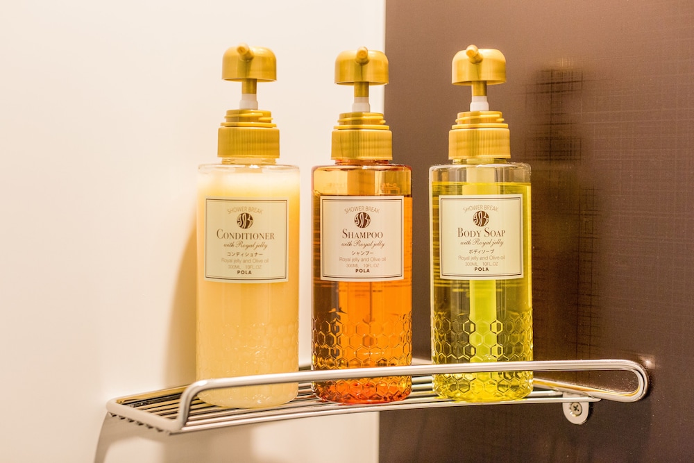 ダブルルーム バスルームの設備1 | レジデンスホテル博多19