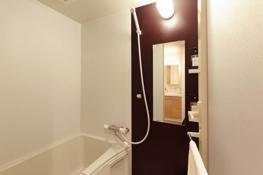 ダブルルーム バスルーム1 | レジデンスホテル博多19