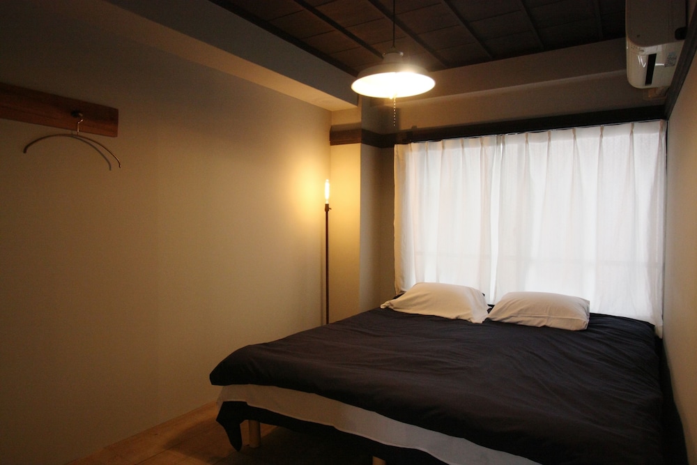 スタンダード ツインルーム キングベッド1台 | BEPPU hostel&cafe Ourschestra.