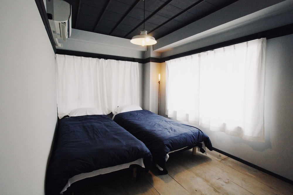 スタンダード ツインルーム シングルベット2台 | BEPPU hostel&cafe Ourschestra.