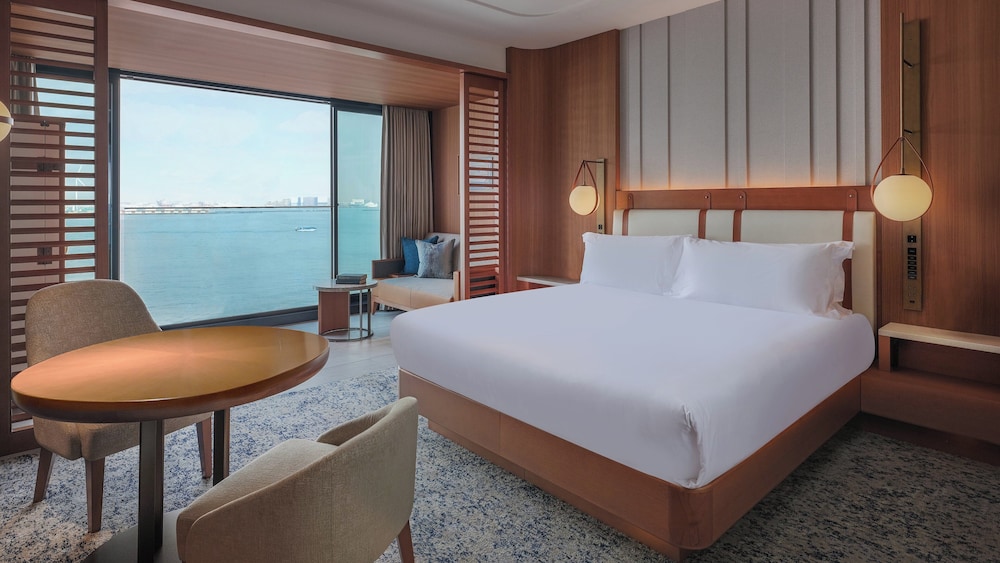 クラシック ルーム キングベッド 1 台 クラブラウンジ利用可 (Yokohama Harbour View) | インターコンチネンタル 横浜 Pier 8 by IHG
