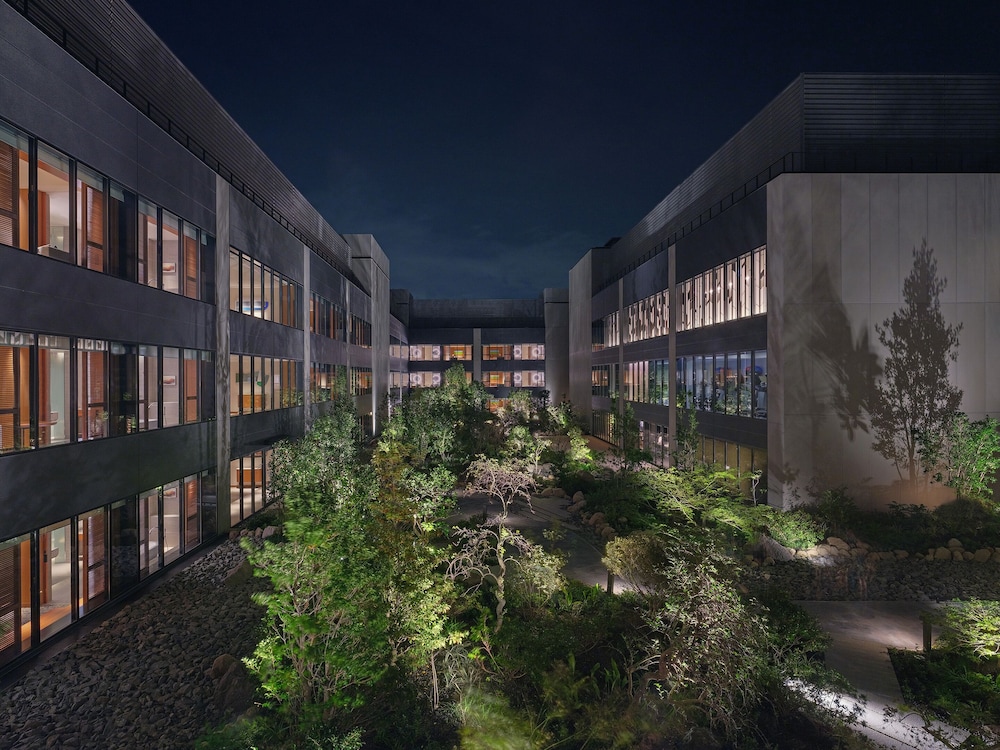 ジュニア スイート キングベッド 1 台 クラブラウンジ利用可 ガーデン ビュー0 | インターコンチネンタル 横浜 Pier 8 by IHG