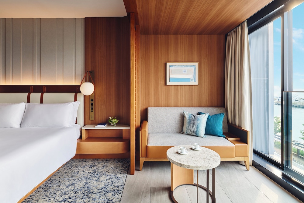 クラシック ルーム キングベッド 1 台 (Yokohama Harbour View) | インターコンチネンタル 横浜 Pier 8 by IHG