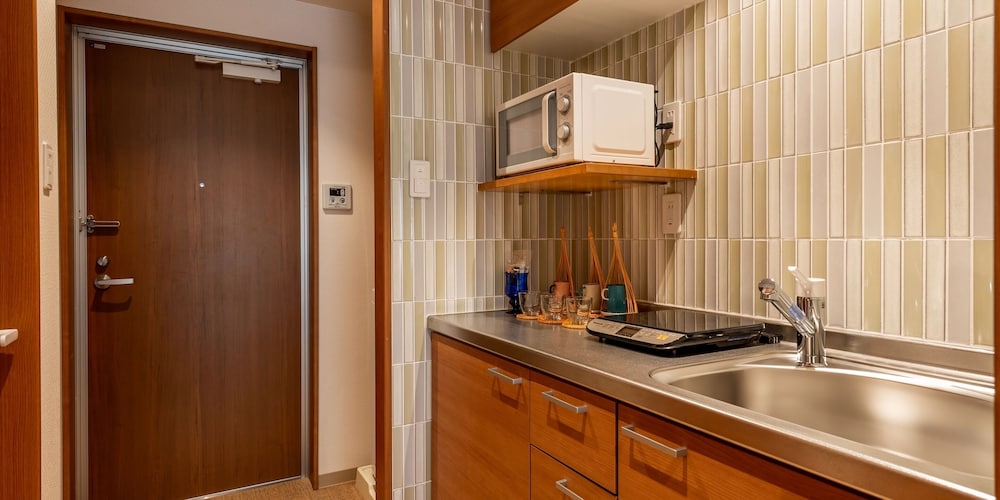 ダブルルーム 専用キッチン2 | The Moana