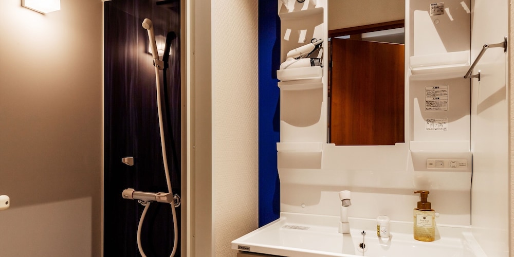 ダブルルーム バスルーム0 | The Moana