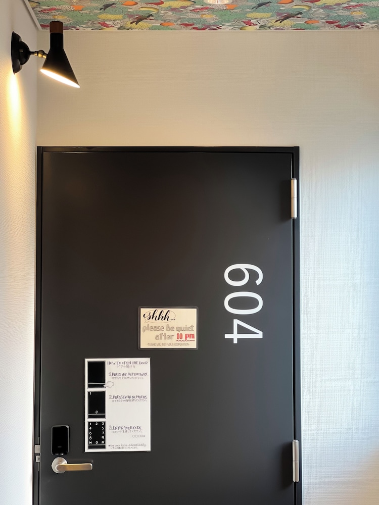 エコノミー トリプルルーム 共用バスルーム 客室4 | Hotel Hangout - ホステル