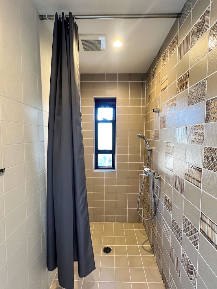 Premium Twin B 共用バスルーム0 | Hotel Hangout - ホステル