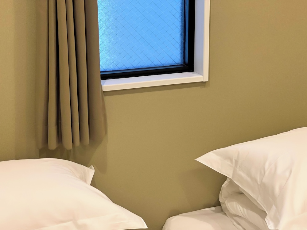 Premium Twin B 客室3 | Hotel Hangout - ホステル