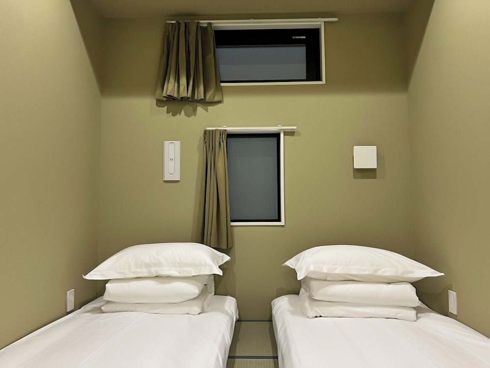 Premium Twin B 客室1 | Hotel Hangout - ホステル