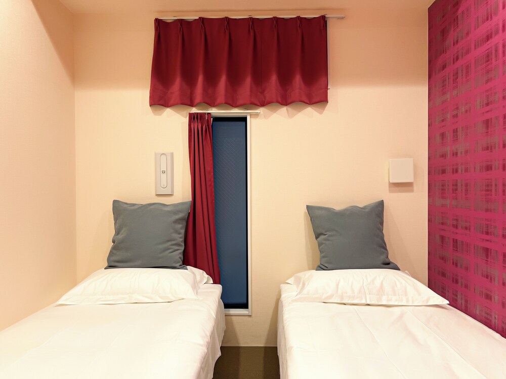 Twin B | Hotel Hangout - ホステル