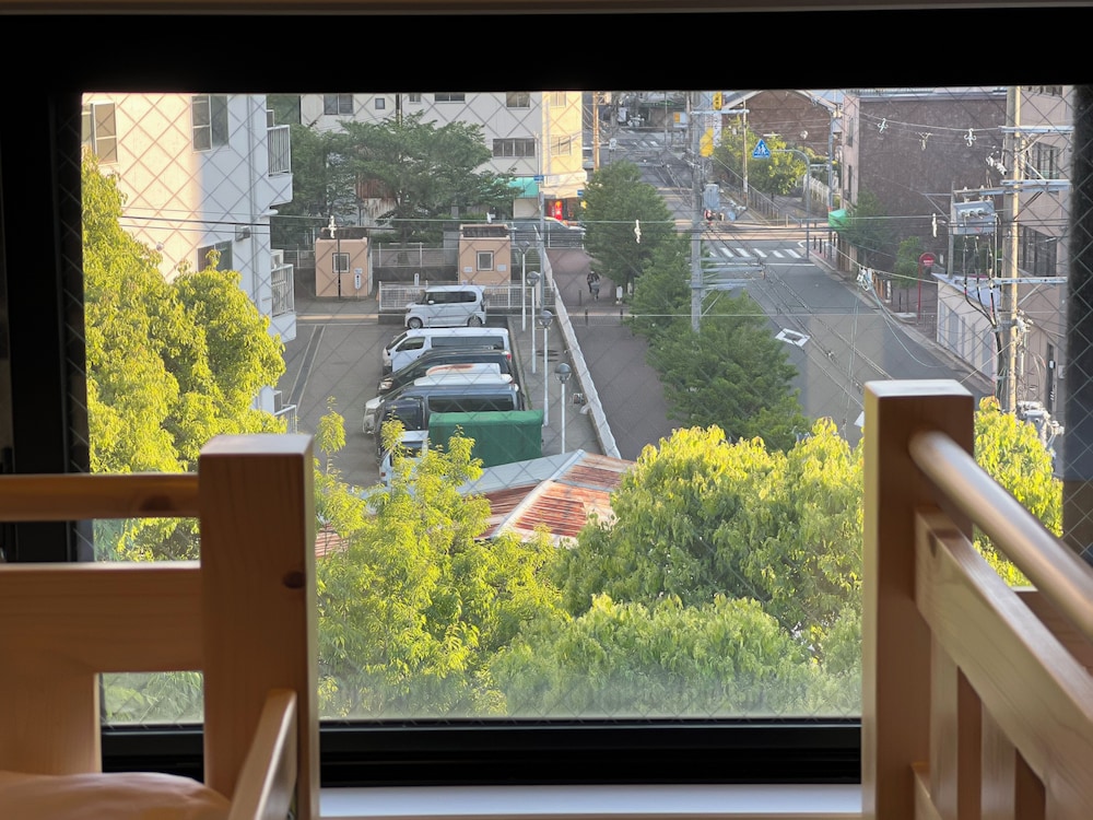 エコノミー 4 人部屋 禁煙 共用バスルーム 客室3 | Hotel Hangout - ホステル