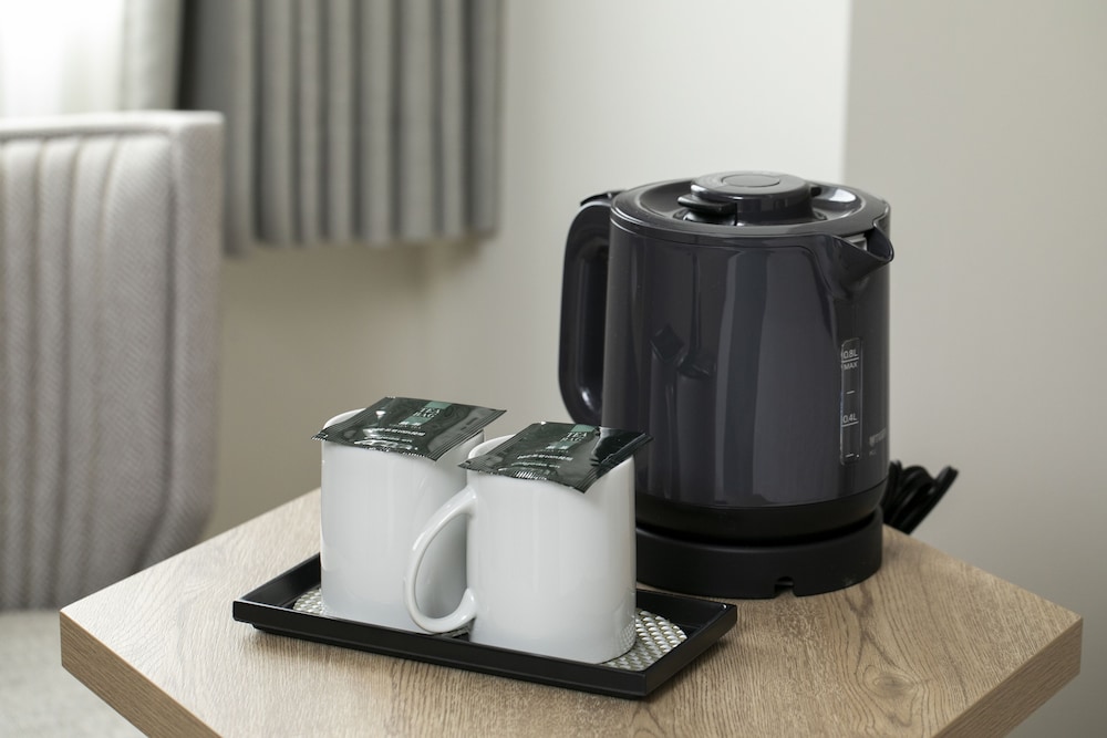 【禁煙】ハリウッドツインルーム/16㎡/110 ㎝ 幅ベッド2台/2名迄 コーヒー / コーヒーメーカー2 | KOKO HOTEL 札幌すすきの