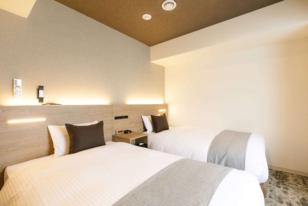 【禁煙】スーペリアツインルーム/26㎡/120 ㎝ 幅ベッド2台/2名迄 客室2 | KOKO HOTEL 札幌すすきの