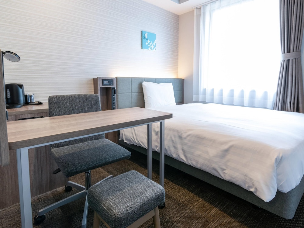 スタンダード ルーム ダブルベッド 1 台 禁煙 客室3 | コンフォートホテル名古屋新幹線口