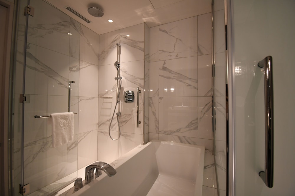 ザ · カハラ グランド ツイン 禁煙 バスルーム0 | ザ・カハラ・ホテル & リゾート 横浜