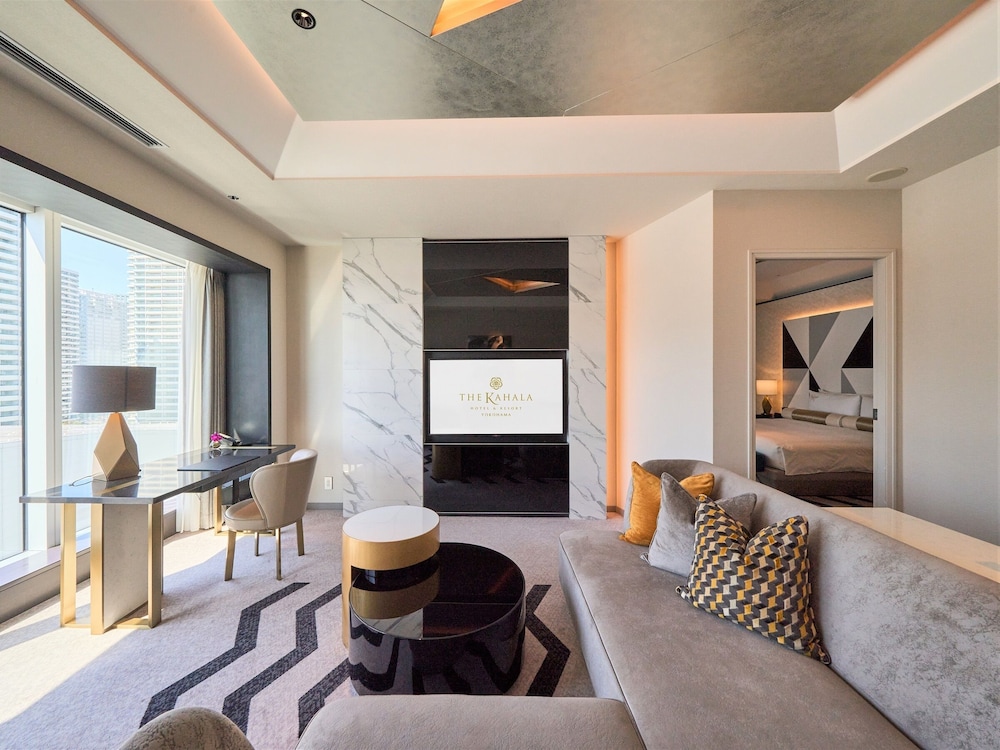 プレミア スイート キング 禁煙 | ザ・カハラ・ホテル & リゾート 横浜