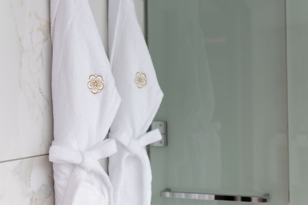 ザ · カハラ スイート ツイン 禁煙 バスルーム2 | ザ・カハラ・ホテル & リゾート 横浜