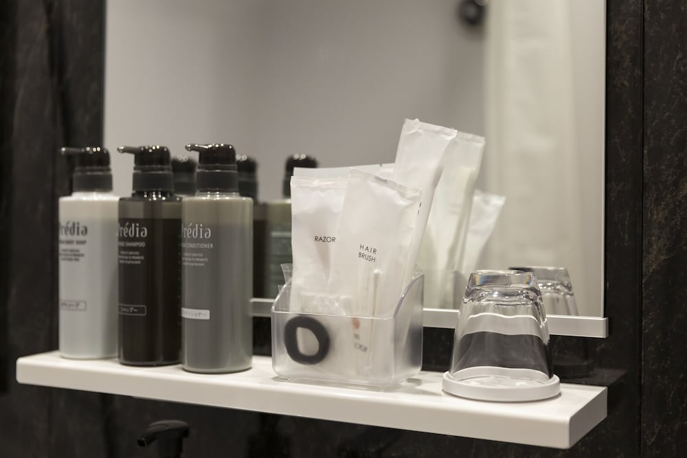 ダブルルーム 禁煙 バスルームの設備3 | ホテル ドンルクール 大阪梅田