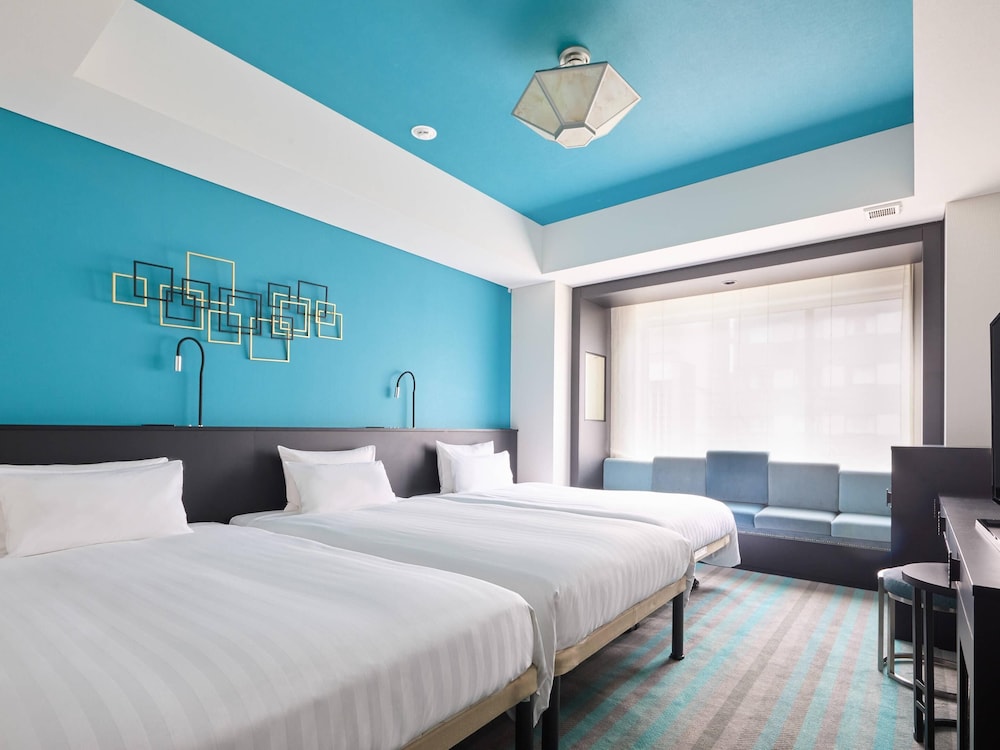 ファミリーデラックス シングルベッド3台 禁煙 | HOTEL GEOMETIQ Osaka Umeda, an Ascend Collection Hotel