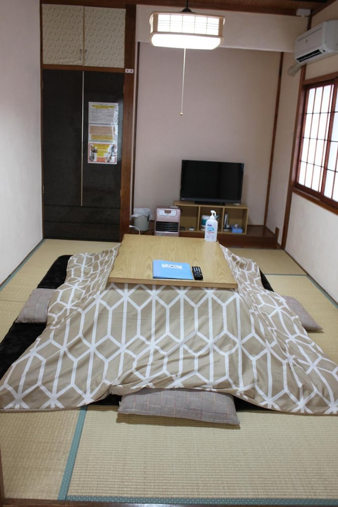 和室 3人部屋 素泊まり 禁煙 客室3 | 農家民宿 ローゼンキャット