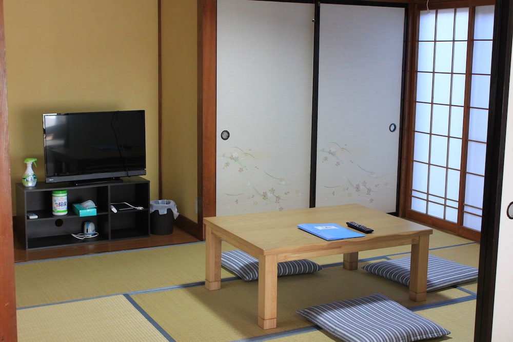 和室 2人部屋 素泊まり 禁煙 | 農家民宿 ローゼンキャット