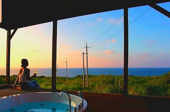 isola villa kouri