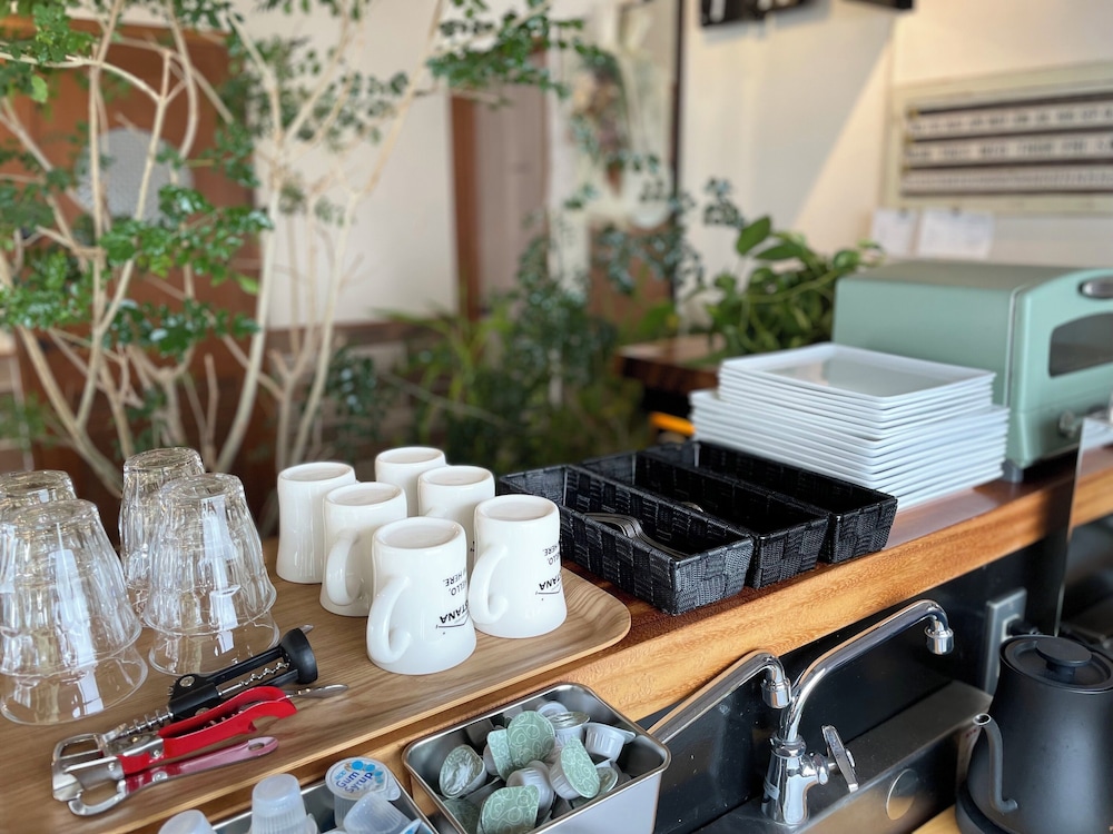 AWAJI ファミリースイート 専用キッチン1 | cafe & stay CASTANA