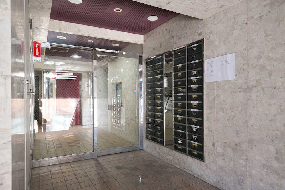 内部エントランス1 | 住吉アパートメント