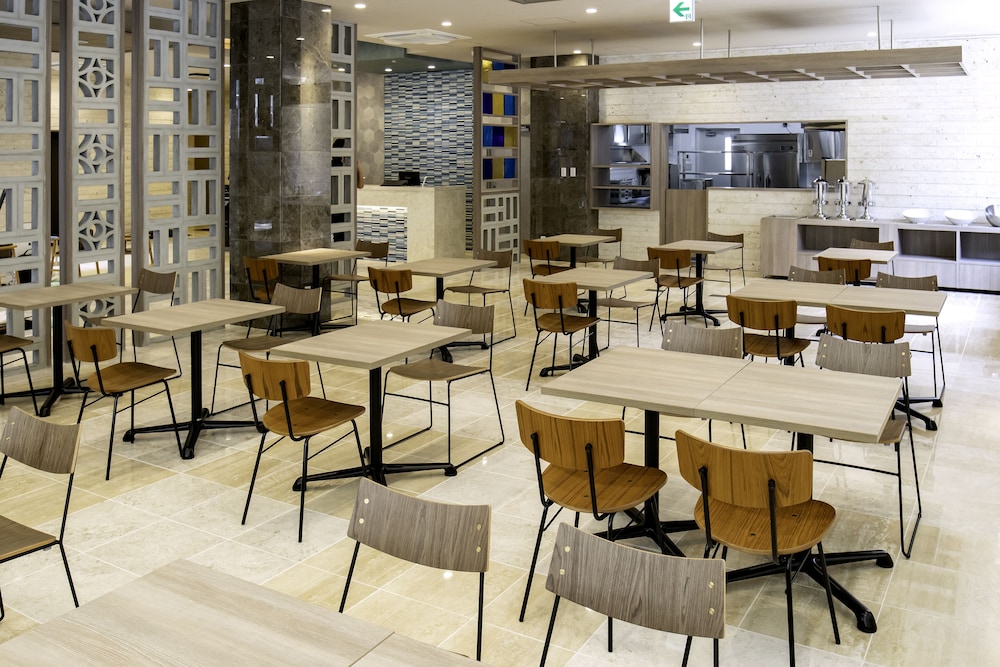 レストラン1 | ホテル ランタナ 那覇松山