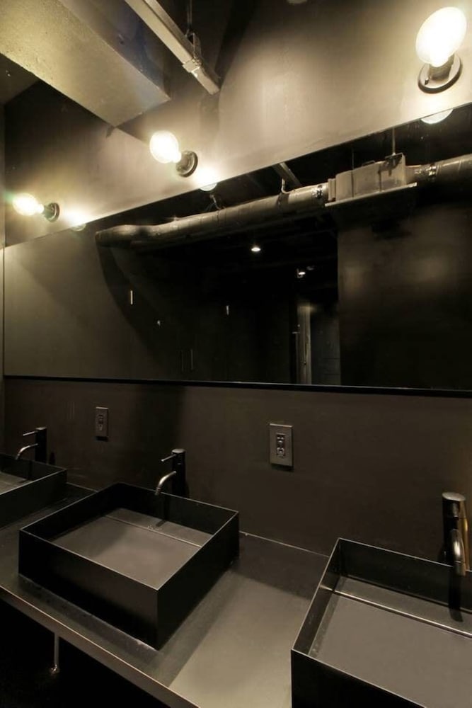 ユニット 3A バスルーム1 | SMALL HOTEL hiroshima