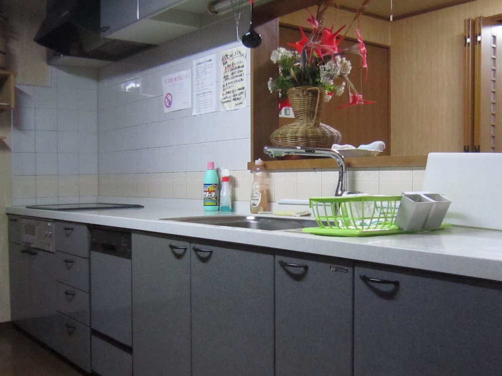 プレミアム ルーム 禁煙 専用キッチン1 | みなとオアシス沼津